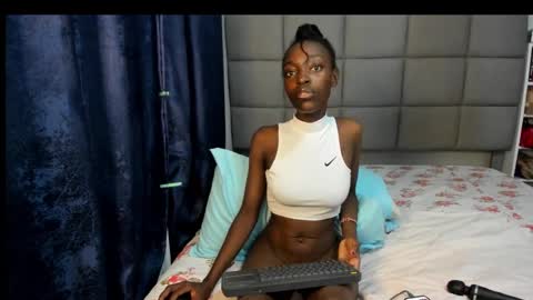 suhaila_suu online show from 01.08.25