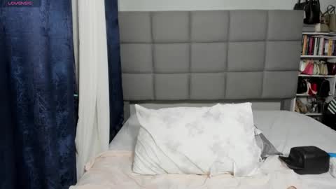 suhaila_suu online show from 11.23.25