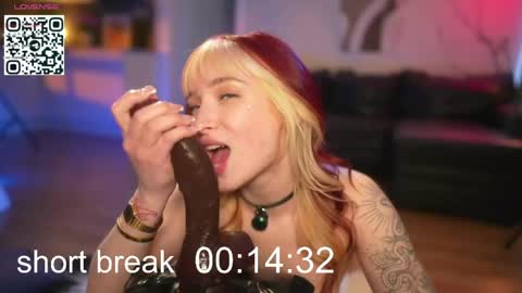 Snapshot of suk_ki chatting on 05.01.26 Lika ginger Jessy blond online show from 05.01.26