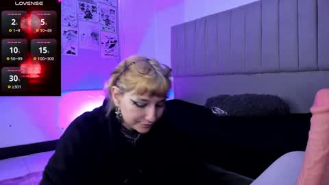 Snapshot of sukifuyu__ chatting on 12.05.24 online show from 12.05.24