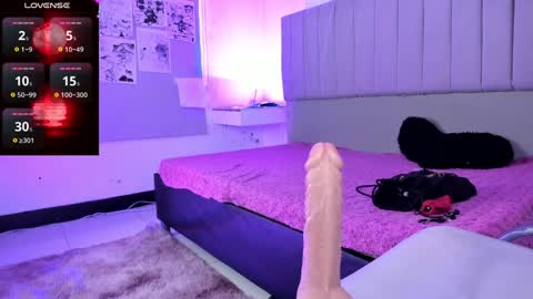 Snapshot of sukifuyu__ chatting on 12.16.24 online show from 12.16.24