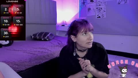 Snapshot of sukifuyu__ chatting on 12.23.24 online show from 12.23.24