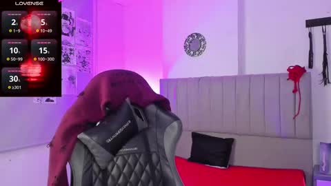 Snapshot of sukifuyu__ chatting on 02.10.25 online show from 02.10.25