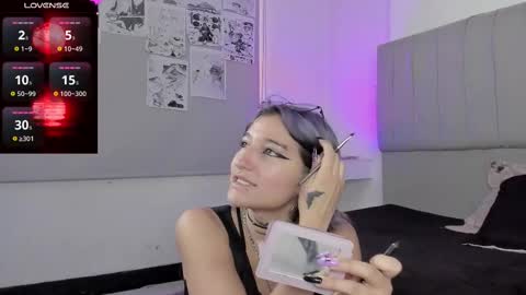 Snapshot of sukifuyu__ chatting on 02.20.25 online show from 02.20.25