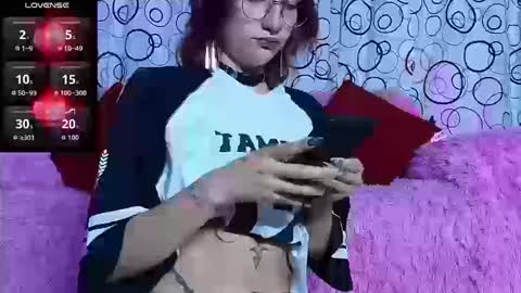 Snapshot of sukifuyu__ chatting on 09.23.25 online show from 09.23.25