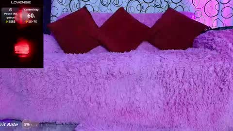 Snapshot of sukifuyu__ chatting on 09.25.25 online show from 09.25.25