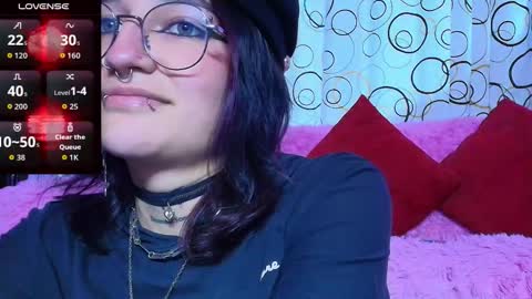 Snapshot of sukifuyu__ chatting on 12.19.25 online show from 12.19.25