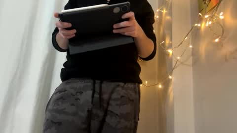 Niko online show from 10.29.25