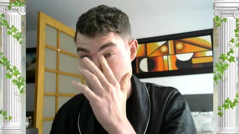 Snapshot of sultansgirls chatting on 01.12.26 The Sultan online show from 01.12.26