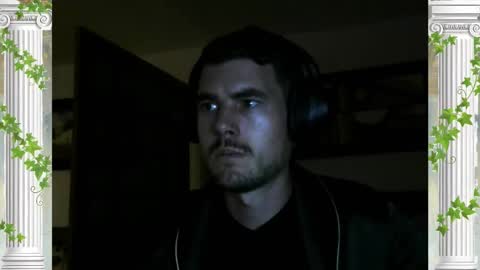 Snapshot of sultansgirls chatting on 01.14.26 The Sultan online show from 01.14.26