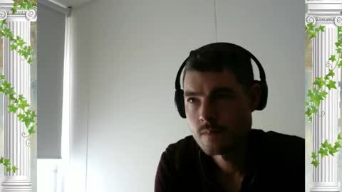 Snapshot of sultansgirls chatting on 03.01.26 The Sultan online show from 03.01.26