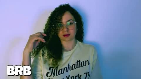 Snapshot of sultrysecrets_ chatting on 09.19.25 Ann online show from 09.19.25