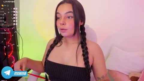 Snapshot of sumersunsett chatting on 02.19.25 sumersunsett online show from 02.19.25