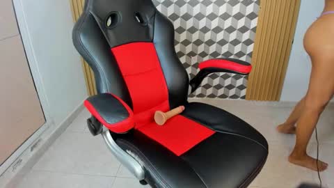 summer_______ online show from 10.11.25