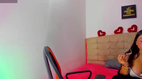 summer_girls01 online show from 11.08.25