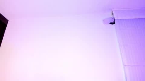 OnlyFans summer holiday online show from 12.19.24