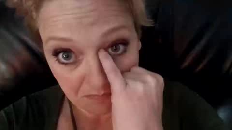 Summer Divine online show from 11.01.25