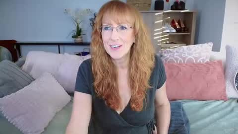 SummerKnightzzz online show from 01.22.25