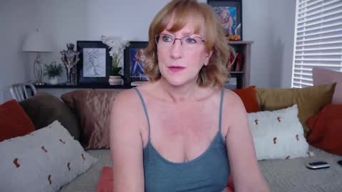 SummerKnightzzz online show from 11.13.25