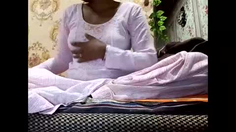 Snapshot of sunali_jain03 chatting on 05.28.26 sunali_jain03 online show from 05.28.26