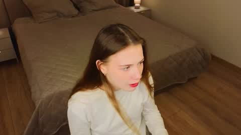 Snapshot of sundayferrigno chatting on 12.15.25 Angella online show from 12.15.25