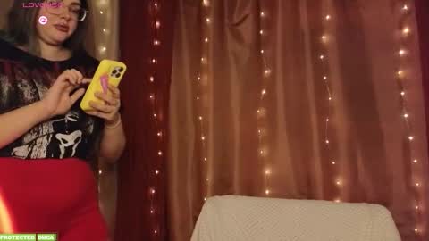 Tina. Im topless model  online show from 09.18.25