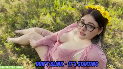 Tina. Im topless model  online show from 03.19.26