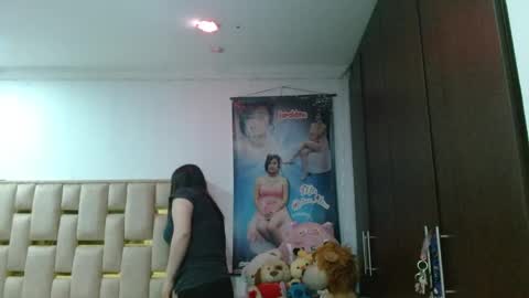 Snapshot of sunflower_dance chatting on 05.25.26 Jeraldine online show from 05.25.26