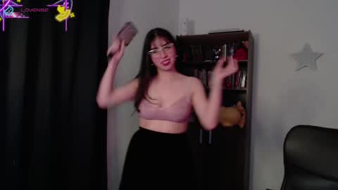  violetta  online show from 10.31.25