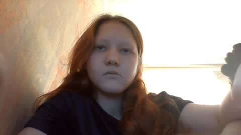Snapshot of sungpiggott chatting on 06.15.26 sungpiggott online show from 06.15.26