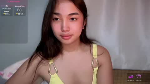 Snapshot of sunkist_mwhh chatting on 07.23.26 harley online show from 07.23.26