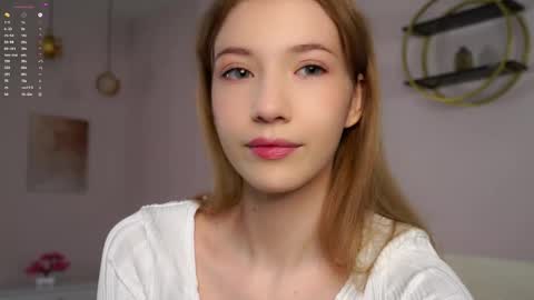 Lily online show from 09.19.25