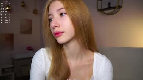 Lily online show from 11.22.25