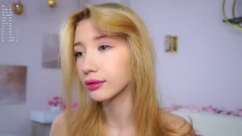 Snapshot of sunnmoonn chatting on 02.05.26 Lily online show from 02.05.26