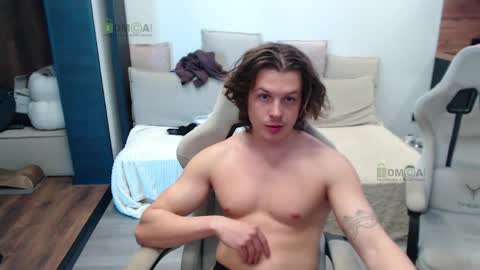 Snapshot of sunny1girl chatting on 05.25.26 Alice and Sergey online show from 05.25.26
