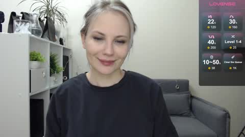 Naomi online show from 12.23.24