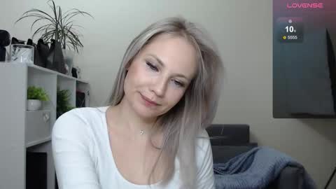 Naomi online show from 12.30.24