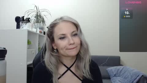 Naomi online show from 01.11.25