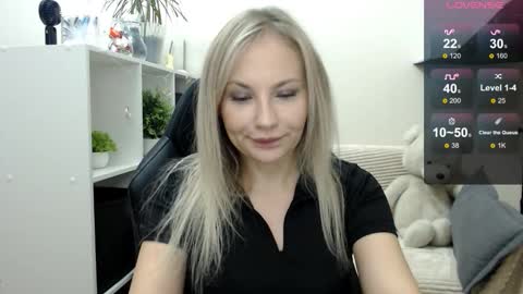 Naomi online show from 11.03.25