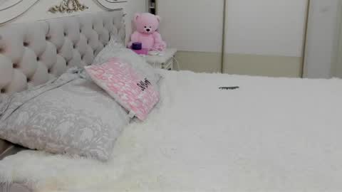 Vanessa online show from 04.20.26