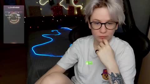 sunny mood online show from 12.14.25