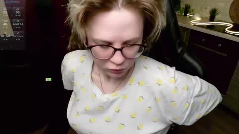 Snapshot of sunny_mood chatting on 05.24.26 sunny mood online show from 05.24.26