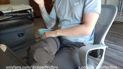 sunny valentine online show from 11.10.25