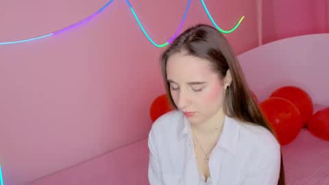 Snapshot of sunnybunnyy5 chatting on 02.20.26 Liza online show from 02.20.26