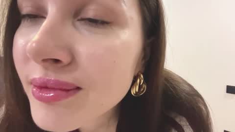 Christina online show from 12.18.25