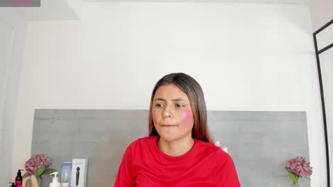 sunnywhitee online show from 04.07.26