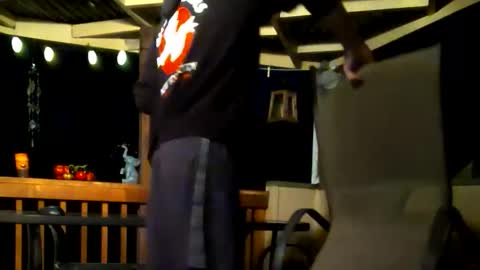 Snapshot of suns0ut_buns0ut chatting on 10.18.25 suns0ut_buns0ut online show from 10.18.25