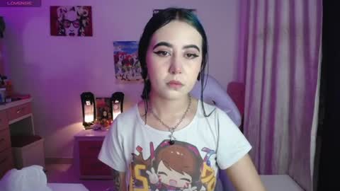 Snapshot of sunset_pienk chatting on 06.16.26 Sunset online show from 06.16.26