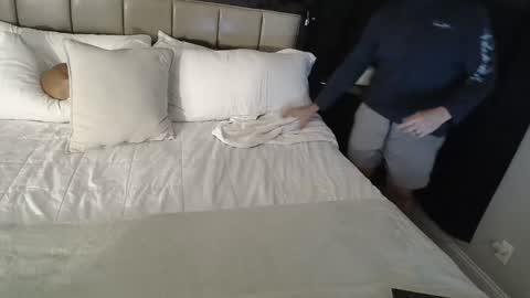 Snapshot of sunshine33604 chatting on 11.09.25 Ryan online show from 11.09.25