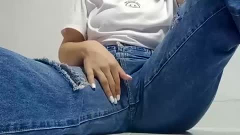 Snapshot of sunshine_days chatting on 12.02.24 Annie online show from 12.02.24